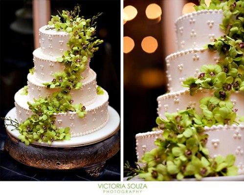 bolo-de-casamento-com-flores-naturais