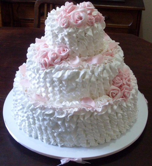 bolo de casamento com marshmallow